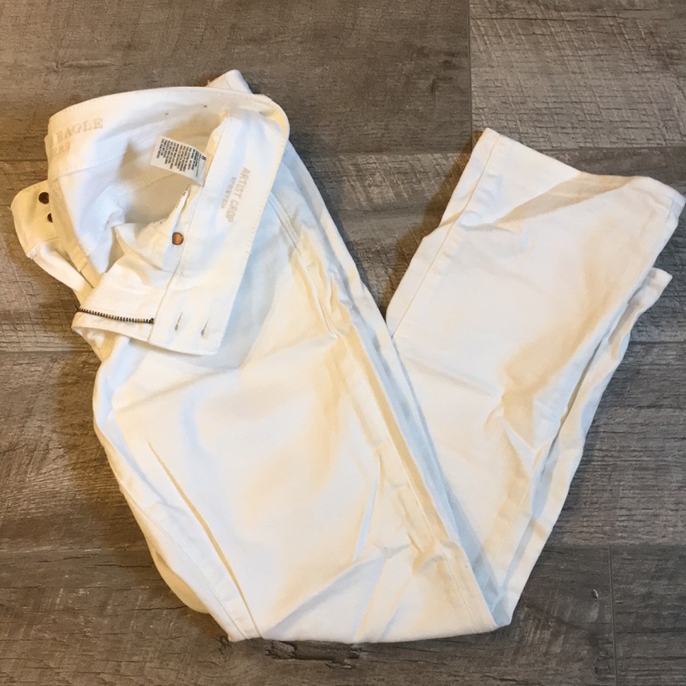 American Eagle White Artist Crop Jean